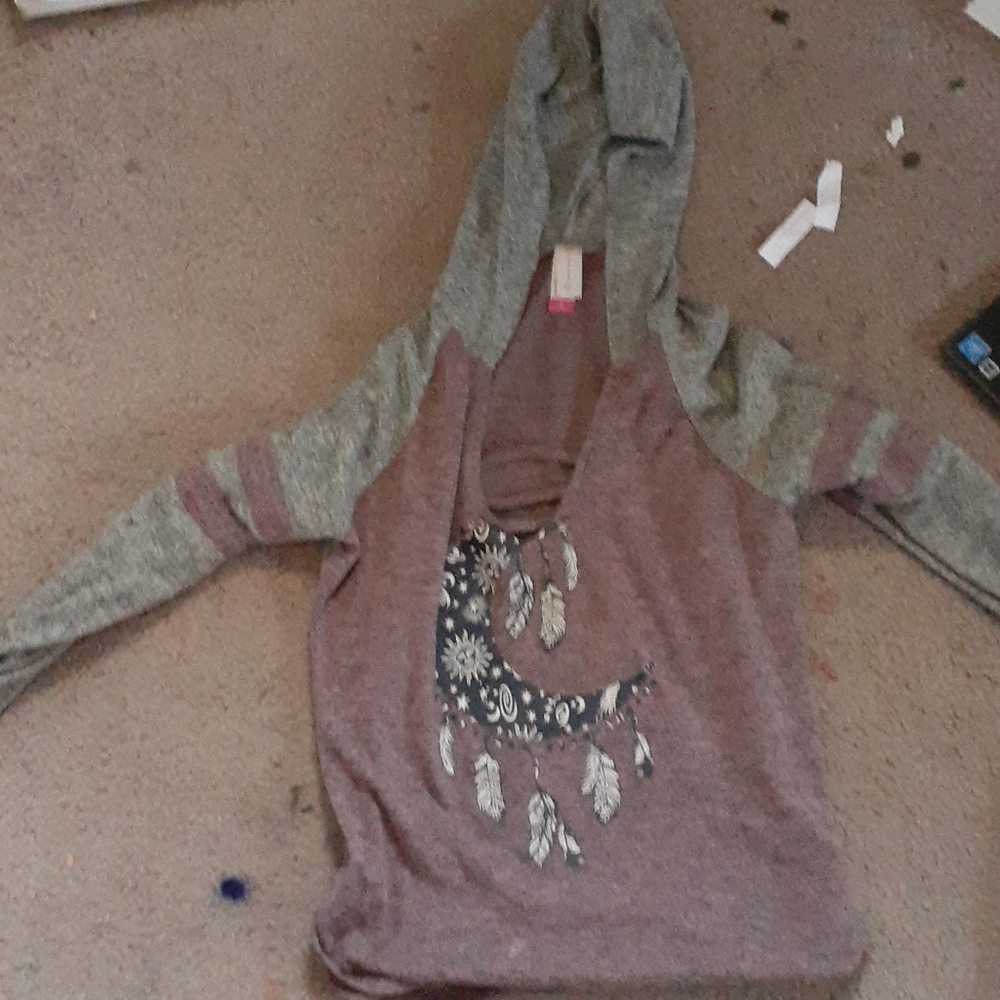 Hoodied shirt